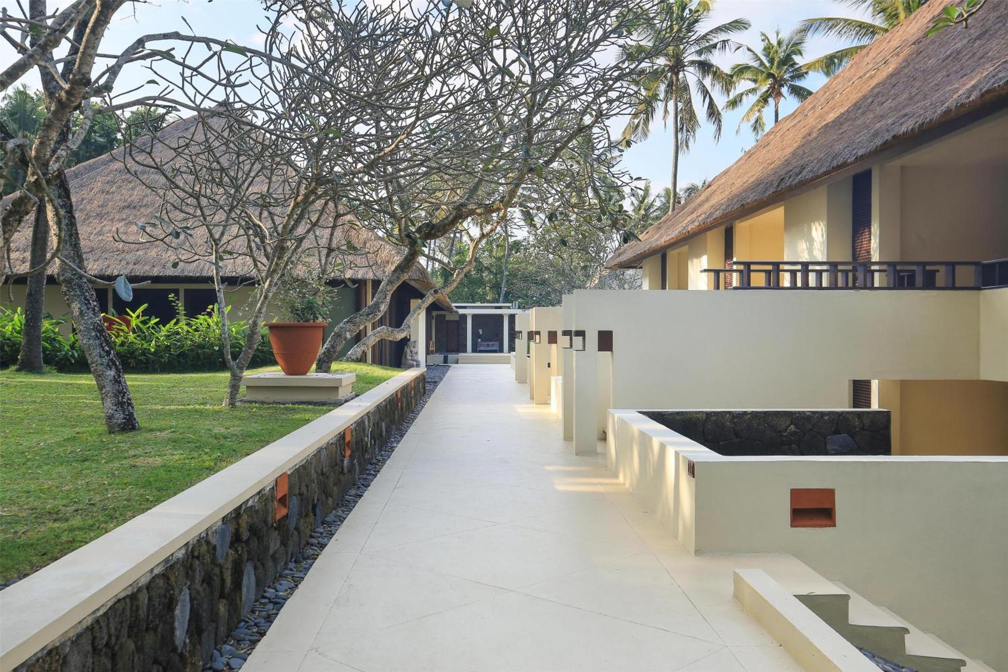 Alila Manggis 4*